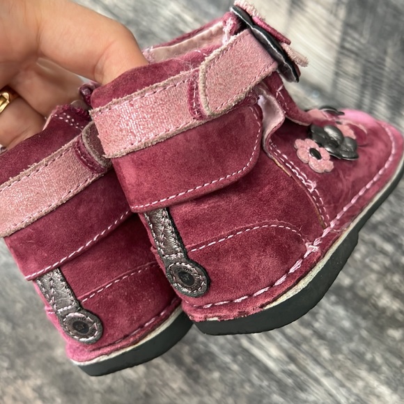 Stride Rite boots medallion Milania collection purple suede size 6.5 toddler - Picture 5 of 8